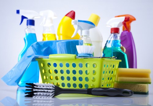 Thorough deep cleaning in a Canary Wharf property interior
